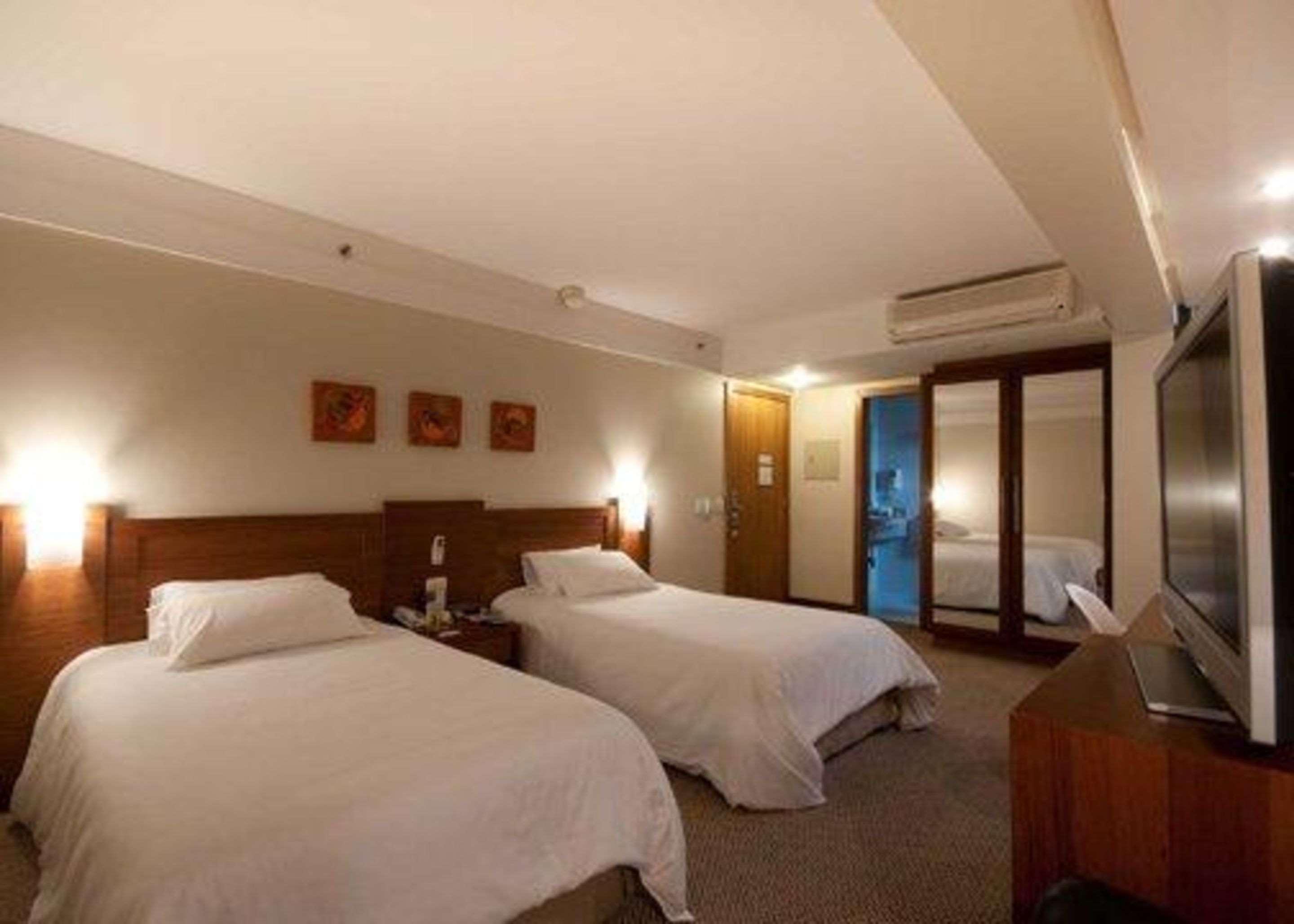 Hotel Quality Porto Alegre Zewnętrze zdjęcie